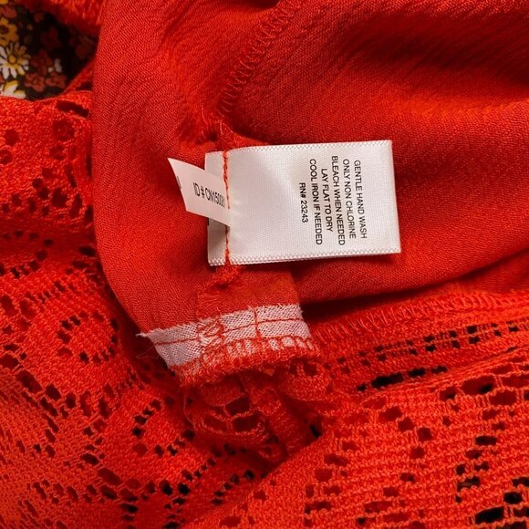 NWT 7th Ave New York & Co. Tassel Tie Crochet Top - Picture 7 of 8